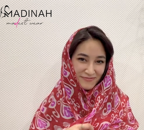 Using Magnet Pins from Madinah Modest Wear to Secure Your Silk Scarf